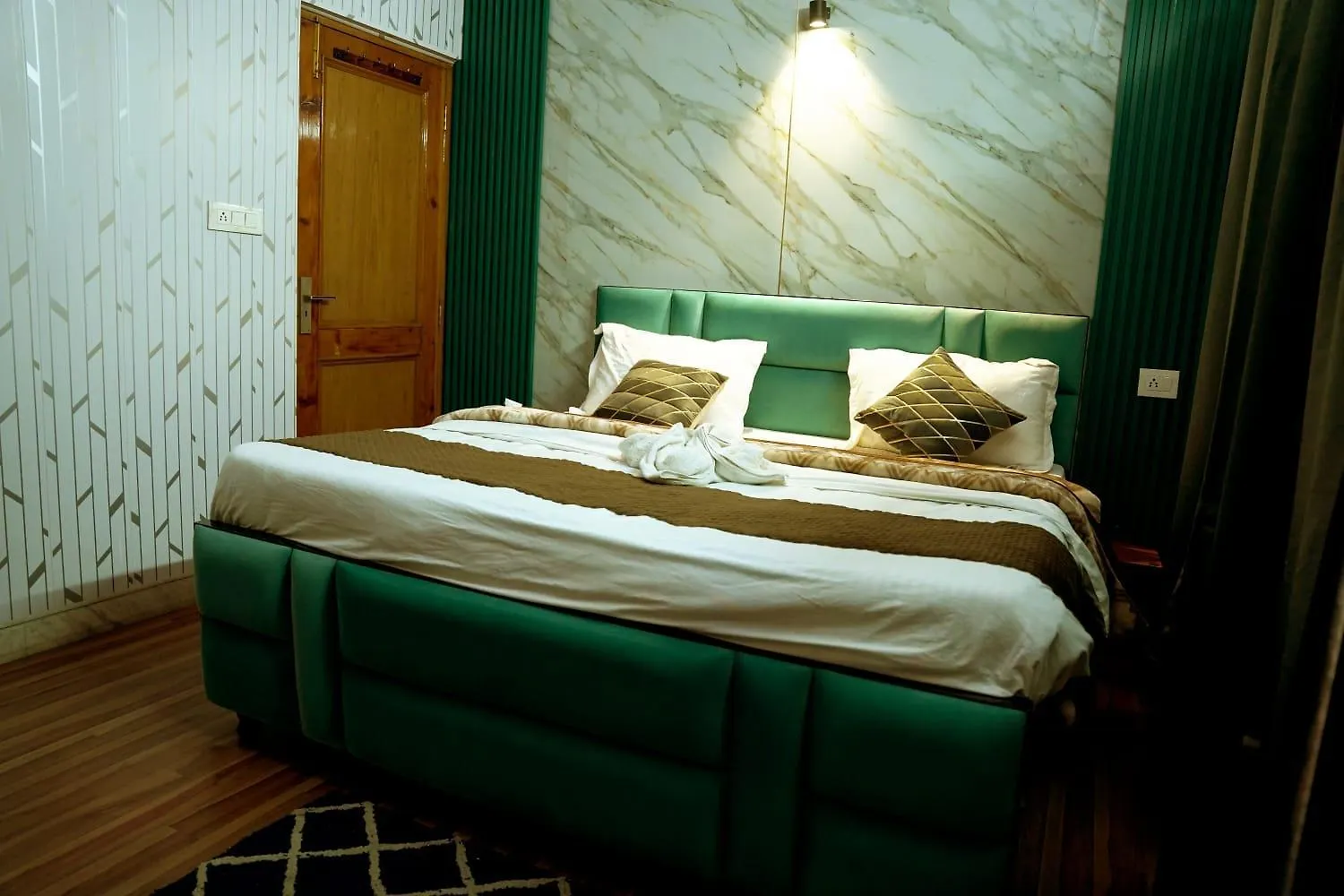 Himalayan Roots Bed & Breakfast Shimla India